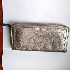 COPY - Coach wallet NWOT